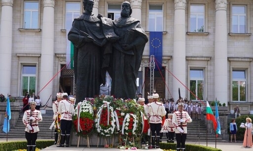 Депутатите обсъждат да стане ли 24 май национален празник